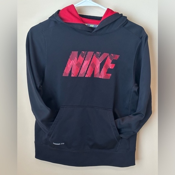 Nike Other - Nike Therma-Fit L/S Black/Red Hoodie Boys LG.